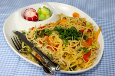 Hint tarzı noodle