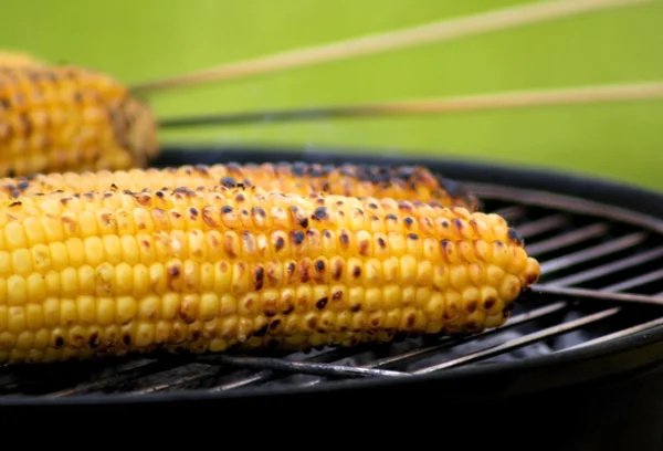 A grill kukorica — Stock Fotó