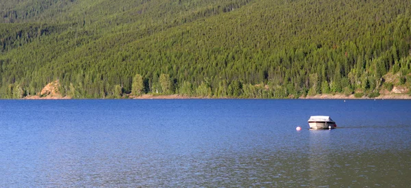 Озеро Макдональд — стокове фото