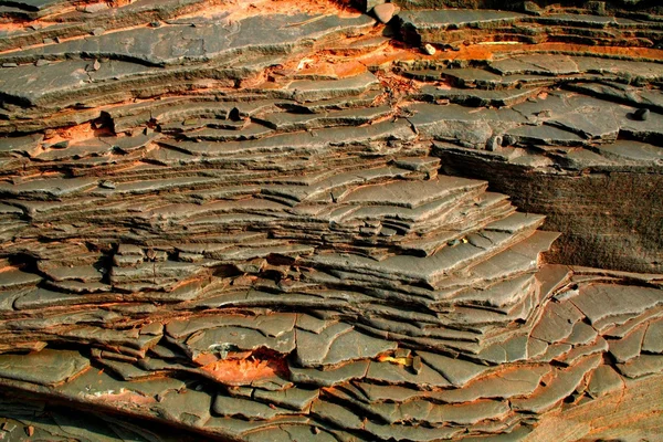 Layerd kaya — Stok fotoğraf