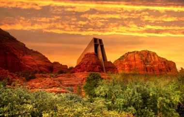 sedona, arizona akşam gökyüzünde