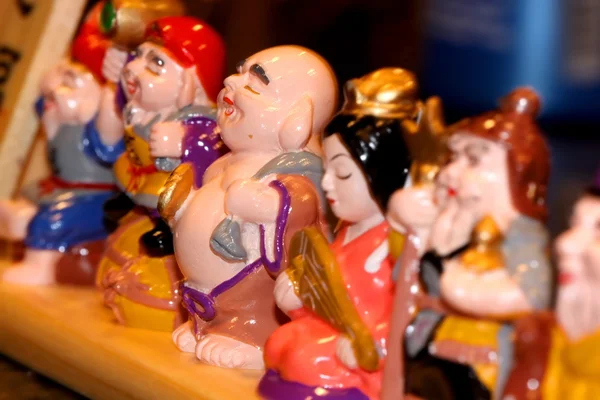 Ídolos japoneses esculpidos em madeira — Fotografia de Stock
