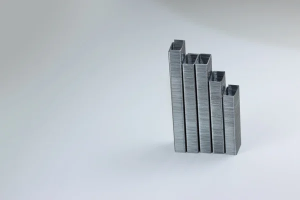 Bar chart made with staples — Stock Photo, Image
