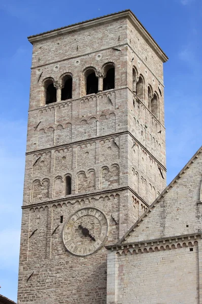 Белл вежа Сен Руфіно собор — стокове фото