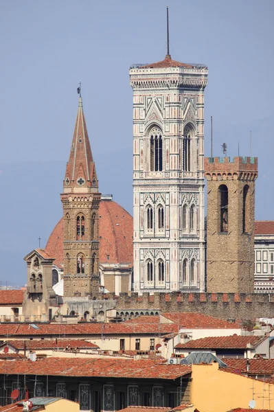 Zvonicemi ve Florencii — Stock fotografie