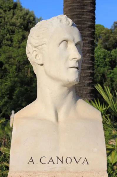 Mramorová busta sochaře antonio canova — Stock fotografie