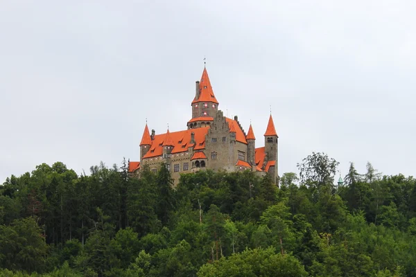 Bouzov замок — стокове фото
