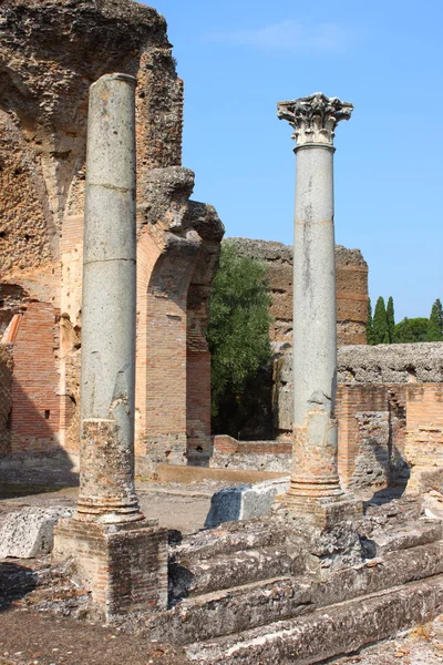 Korinthische Säulen — Stockfoto
