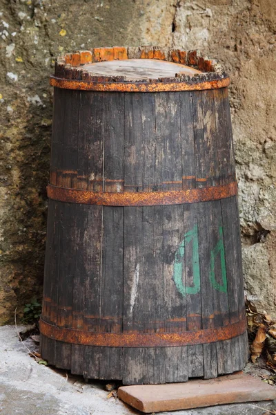 Velho barril de vinho — Fotografia de Stock
