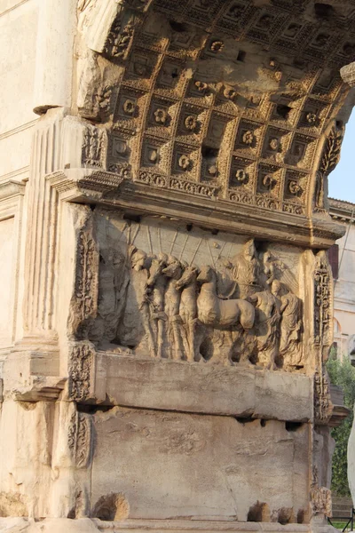 Basreliefs no Arco de Tito — Fotografia de Stock