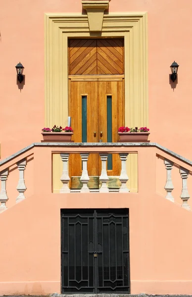 Романтичний вхідних дверей — стокове фото