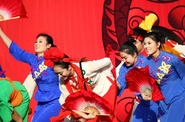 stock image Chinese dancers at New Year Parade