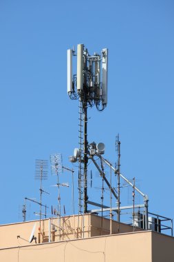 mobil şebeke için anten