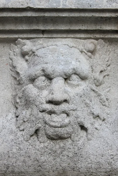 Satyr máscara basrelief — Fotografia de Stock
