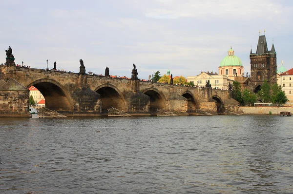 Károly híd Prágában — Stock Fotó