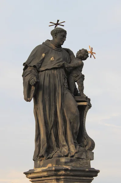 Sint Antonius van padua standbeeld — Stockfoto