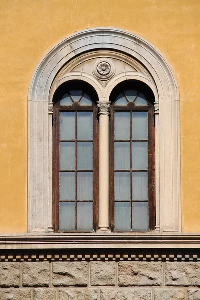 Fenêtre Renaissance — Photo