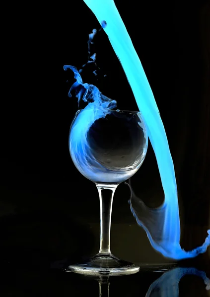 水抽象的に青と赤インク — ストック写真