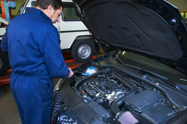 Autoreparatur — Stockfoto