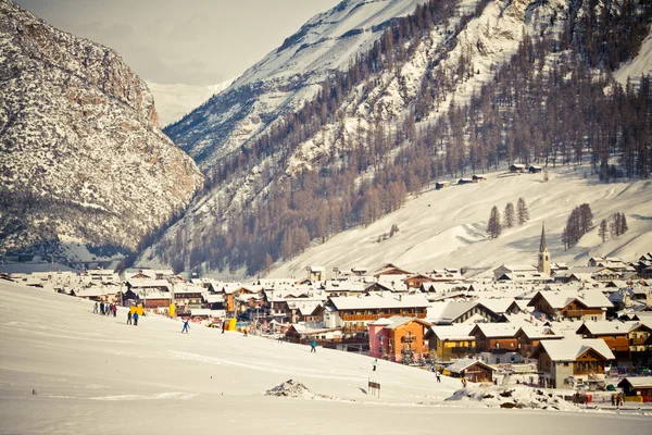 冬季和阿尔卑斯山（利维尼奥＆foscagno) — 图库照片