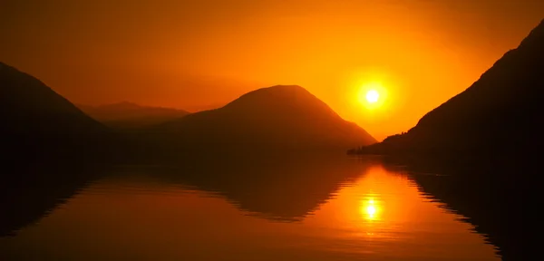 Lake & Sunset — Stock Photo, Image