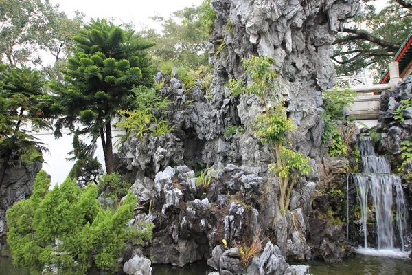 Roca de jardín tradicional china —  Fotos de Stock