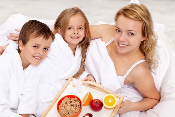 Breakfast in bed for mother — Stock Photo, Image