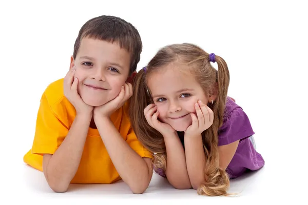 Szczęśliwy kids - chłopiec i dziewczynka — Zdjęcie stockowe