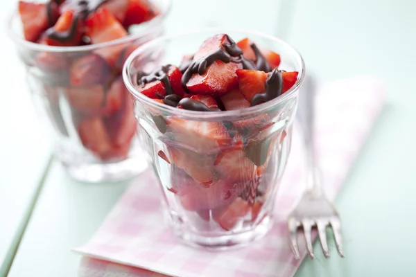 Aardbeien met chocolade — Stockfoto