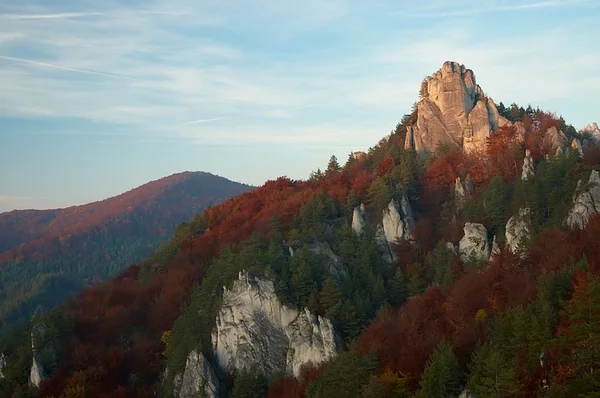 Outono em Sulov rock Eslováquia — Fotografia de Stock