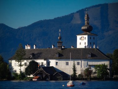 Schloss Ort Gmunden clipart