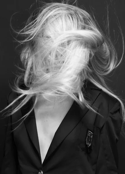 Dança de cabelo — Fotografia de Stock