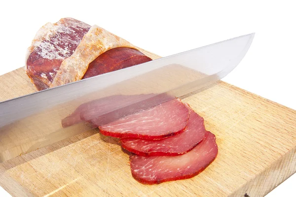 Embutido de carne aislado sobre fondo blanco —  Fotos de Stock