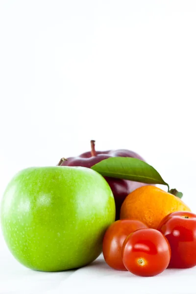 Wymieszać na białym tle owoc — Zdjęcie stockowe