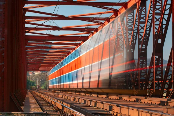 De snelheid-trein — Stockfoto