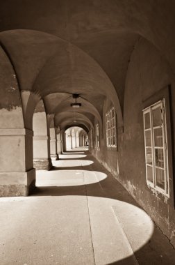 Eski kale tarihsel koridor