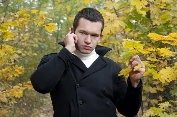 Man with cell-phone — Stock Photo, Image