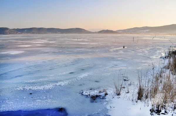 Frozen lake, Italy — Stock Photo, Image