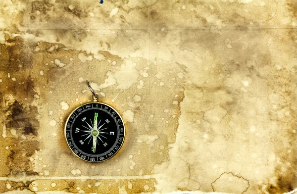 Kompas met oud papier — Stockfoto