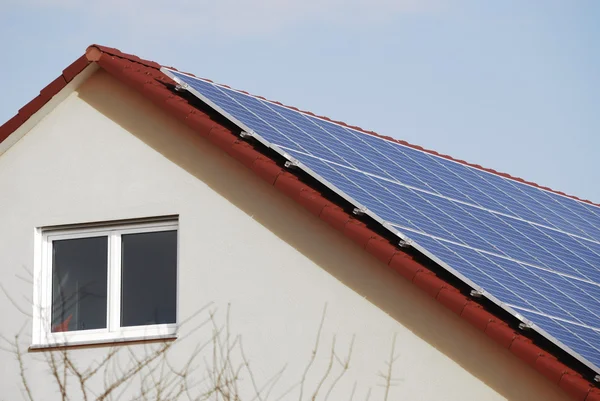 Lage-energie huis — Stockfoto