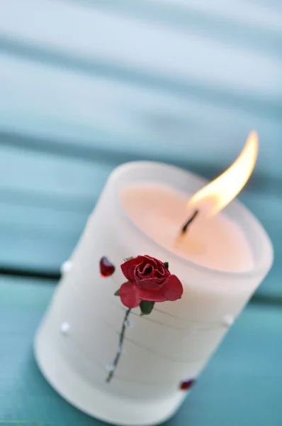 Αναμμένο κερί λευκό — Φωτογραφία Αρχείου