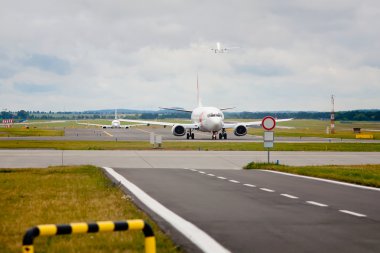 Airport traffic clipart