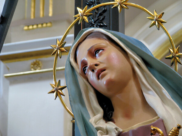 Аддолората, Мария
