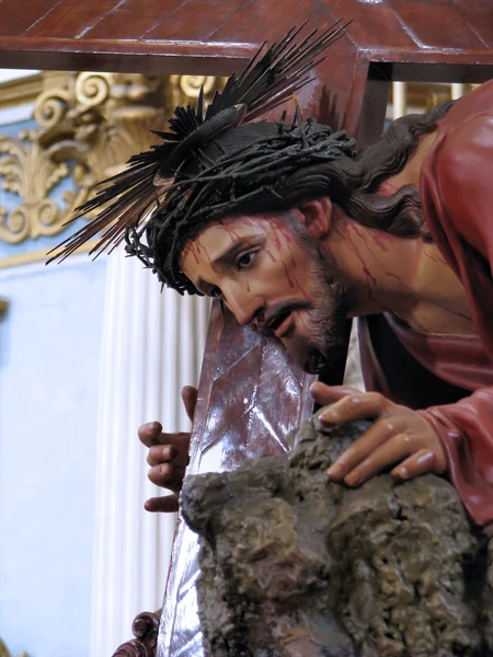 Jesus faller under korset — Stockfoto
