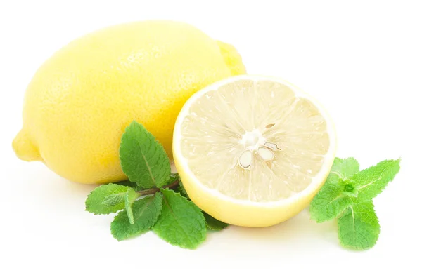 Limões e hortelã  . — Fotografia de Stock
