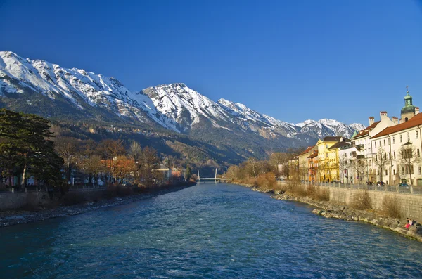 Inn río y ciudad en Innsbruck —  Fotos de Stock
