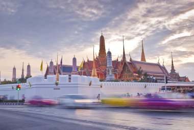 alacakaranlık wat pra kaew grand palace alacakaranlıkta, bangkok Tayland