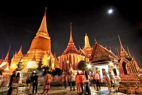 Wat pra kaew großer Palast bei Nacht bangkok, thailand — Stockfoto