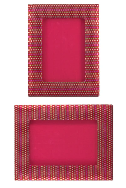 Moldura de foto vermelho isolado no fundo branco — Fotografia de Stock