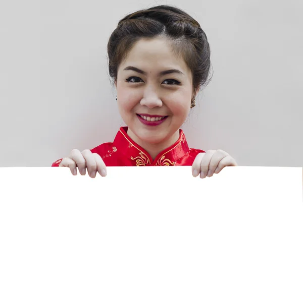 Orientalisches Mädchen wünscht Ihnen ein frohes chinesisches neues Jahr, mit Kopie sp — Stockfoto